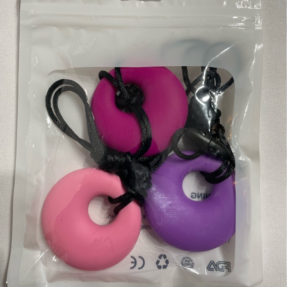 NEW in package set of 3 Soft Silicone Teething Necklaces Mom Infant Teething Rin - Picture 2 of 3